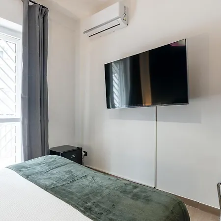 Fourooms - Principe Amedeo Maison d'hôtes 3*