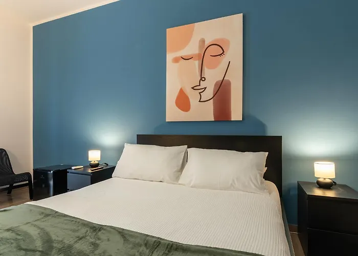 Fourooms - Principe Amedeo Affittacamere 3*